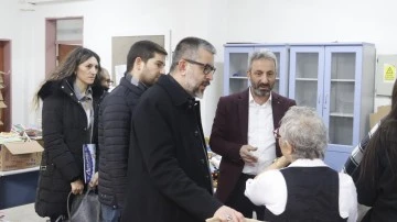 T&uuml;rk Eğitim Sendikası Bursa Şubeleri deprem b&ouml;lgesinde