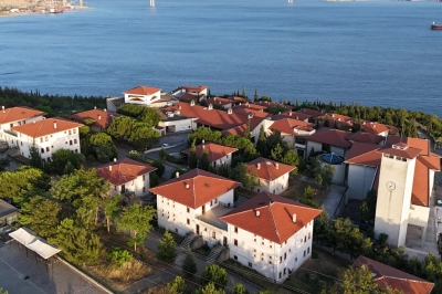 T&uuml;rk Eğitim Vakfı İnan&ccedil; Lisesi, Y&uuml;ksek Potansiyelli Gen&ccedil;lere Nitelikli Eğitim Fırsatı Sunuyor