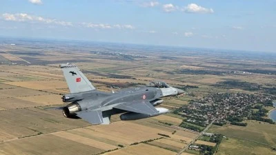 T&uuml;rk F-16&rsquo;ları Romanya semalarında