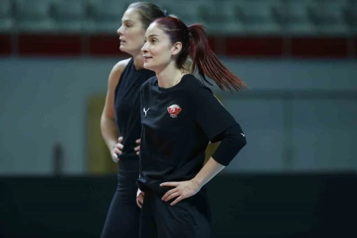 T&uuml;rk Hava Yolları, 2024-2025 sezonunu evinde a&ccedil;ıyor
