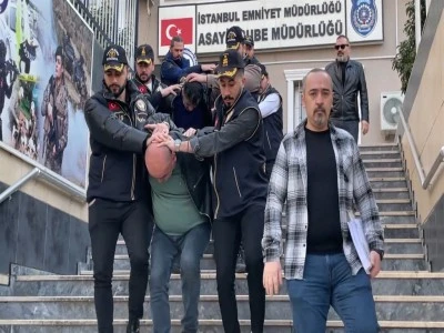 T&uuml;rk iş insanını &Ouml;zbekistan'da &ouml;ld&uuml;ren ş&uuml;pheliler İstanbul'da yakalandı