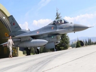 T&uuml;rk jetleri, EFES tatbikatında