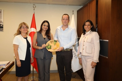 T&uuml;rk Kuru Meyve Sekt&ouml;r&uuml;nden Hindistan&rsquo;a Ticaret Atağı