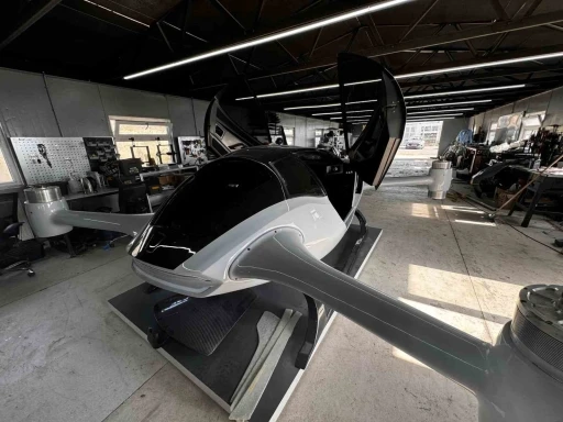 T&uuml;rk m&uuml;hendisten u&ccedil;an otomobil: "G&ouml;klerle buluşturabiliriz"
