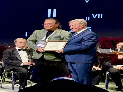 T&uuml;rk profes&ouml;re Rusya'dan onursal &uuml;yelik belgesi