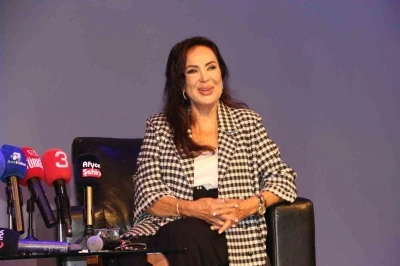 T&uuml;rk sinemasının Sultanı T&uuml;rkan Şoray&rsquo;dan duygulandıran yorum