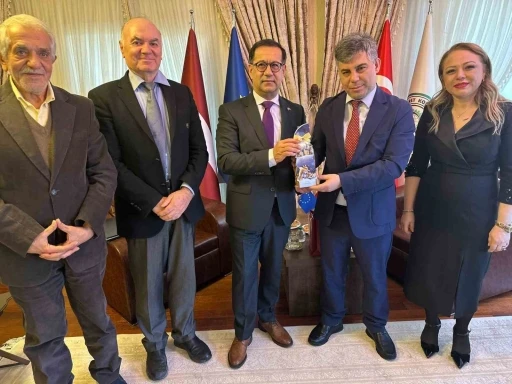 T&uuml;rk şirketleri Avrupa&rsquo;ya Letonya&rsquo;dan a&ccedil;ılacak
