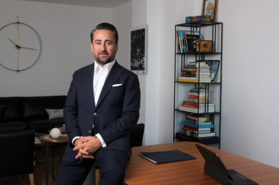 T&uuml;rk Telekom, &ldquo;Erişilebilir Tiyatro&rdquo; projesi kapsamında &ldquo;Ebedi Barış&rdquo; oyununu erişilebilir kıldı