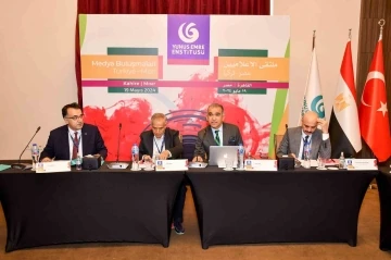 T&uuml;rk ve Mısırlı Gazeteciler Kahire&rsquo;de buluştu
