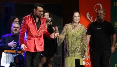 T&uuml;rkan Şoray, &lsquo;İyilik Korosu&rsquo; ile Mersin&rsquo;de sanatseverlerle buluştu