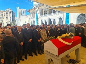 T&uuml;rker İnanoğlu son yolculuğuna uğurlandı
