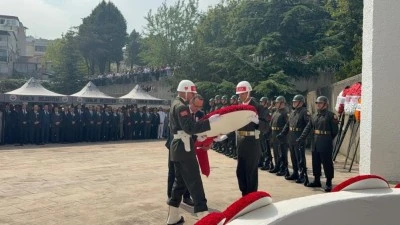 T&uuml;rkiye Cumhuriyetinin 3. Cumhurbaşkanı Celal Bayar vefatının 40. yılında Gemlik Umurbey'de anıldı