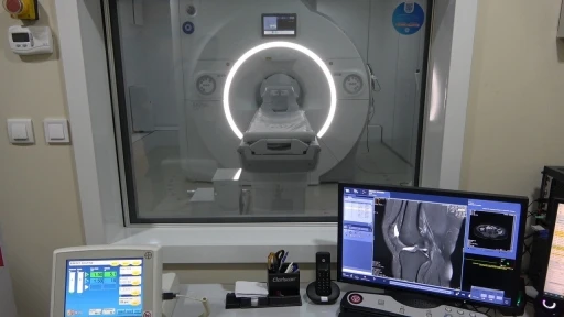 T&uuml;rkiye&rsquo;de ikinci: Yapay zeka destekli MR cihazı ile iki kat daha fazla hastaya hizmet verilecek
