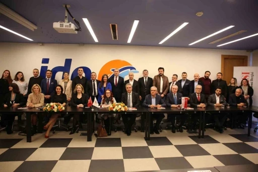 T&uuml;rkiye&rsquo;de İş D&uuml;nyası dergisi yılın ilk lansmanını ger&ccedil;ekleştirdi
