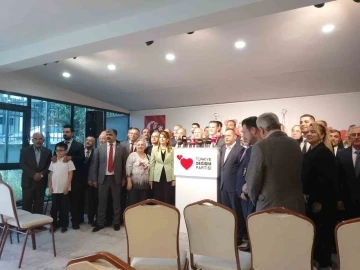 T&uuml;rkiye Değişim Partisi ve Cumhuriyet Halk Partisi birleşti
