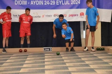 T&uuml;rkiye&rsquo;deki &ouml;zel sporcular, Didim&rsquo;deki bocce yarışmasına katıldı
