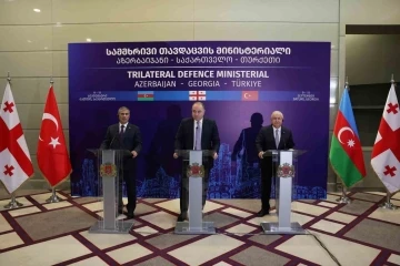 T&uuml;rkiye-G&uuml;rcistan-Azerbaycan arasında &Uuml;&ccedil;l&uuml; Mutabakat Metni imzalandı

