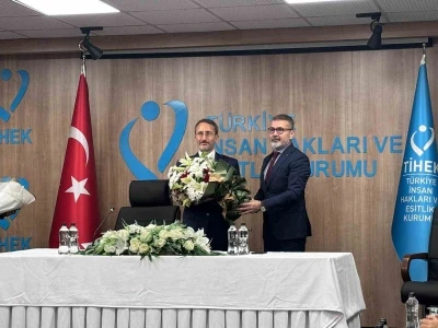 T&uuml;rkiye İnsan Hakları ve Eşitlik Kurumu&rsquo;nda devir teslim