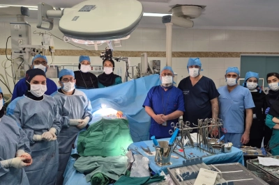 T&uuml;rkiye-İran Cerrahi İş Birliği G&uuml;&ccedil;leniyor