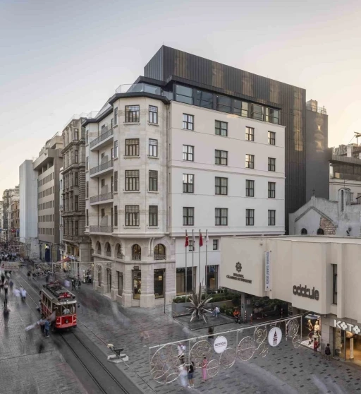 T&uuml;rkiye İş Bankası Resim Heykel M&uuml;zesi&rsquo;ne iki &ouml;nemli &ouml;d&uuml;l
