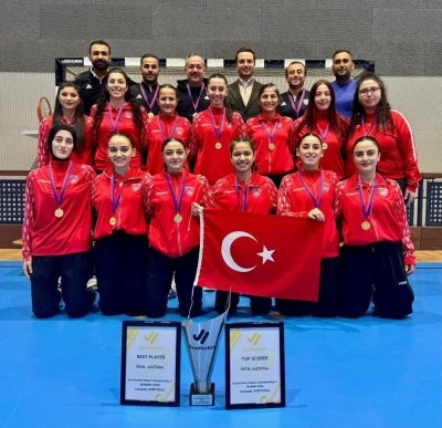 T&uuml;rkiye Kadın Hokey Milli Takımı'ndan b&uuml;y&uuml;k başarı