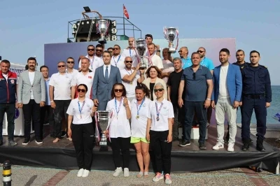 T&uuml;rkiye&rsquo;nin en iyi zıpkıncıları Didim a&ccedil;ıklarında yarıştı
