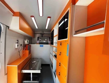 T&uuml;rkiye&rsquo;nin ilk yoğun bakımlı ve ameliyathaneli mobil klinik aracı Bodrum&rsquo;da &uuml;retildi
