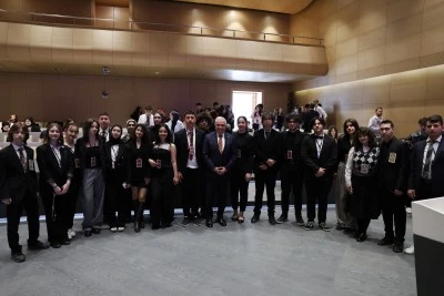 T&uuml;rkiye&rsquo;nin yarınları Nil&uuml;fer&rsquo;de demokrasi provası yaptı