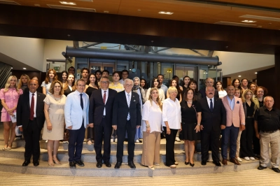 T&uuml;rkiye&rsquo;nin Yeni Ticaret El&ccedil;ileri İzmir&rsquo;de Yetişiyor