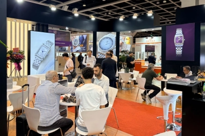 T&uuml;rkiye&rsquo;nin Yerli Markası Daniel Klein Group, Hong Kong Saat Fuarı&rsquo;na Damgasını Vurdu