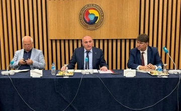 T&uuml;rkiye Orman &Uuml;r&uuml;nleri Meclisi, &Ouml;zakalın Başkanlığında Toplandı
