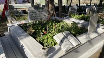 T&uuml;rkiye şehit &ouml;ğretmenlerini unutmuyor