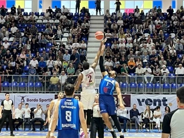 T&uuml;rkiye Sigorta Basketbol Ligi: Bandırma Bordo Basketbol: 72 - Balıkesir B&uuml;y&uuml;kşehir Belediye Spor: 60
