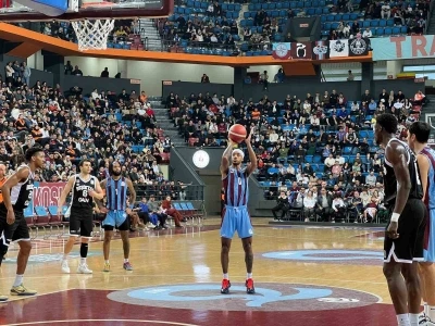 T&uuml;rkiye Sigorta Basketbol Ligi: Trabzonspor: 84 - Beşiktaş: 98