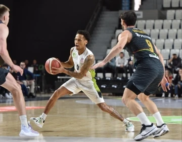 T&uuml;rkiye Sigorta Basketbol S&uuml;per Ligi: Manisa BBSK: 90 - Aliağa Petkimspor: 106
