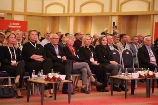 T&uuml;rkiye Tenis Federasyonu&rsquo;nun yeni başkanı Şafak M&uuml;derrisgil oldu