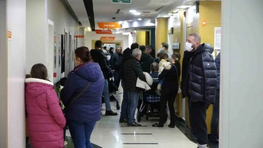 T&uuml;rkiye&rsquo;yi ve d&uuml;nyayı kasıp kavuran grip salgınında uzmanından rahatlatan a&ccedil;ıklama: &ldquo;Bu alışmadığımız, şaşırtıcı bir olay değil&rdquo;
