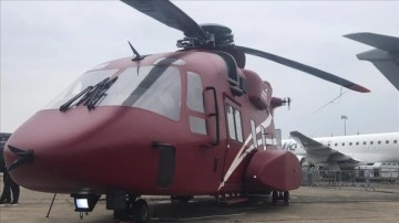 T&uuml;rkiye'nin yeni helikopteri T925 ilk kez vitrine &ccedil;ıktı