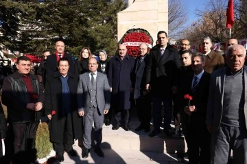 T&uuml;rkmen Şehitleri Ke&ccedil;i&ouml;rende anıldı
