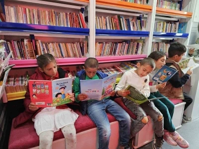 Tutak&rsquo;ta &ccedil;ocuklar Gezici K&uuml;t&uuml;phane ile tanıştı
