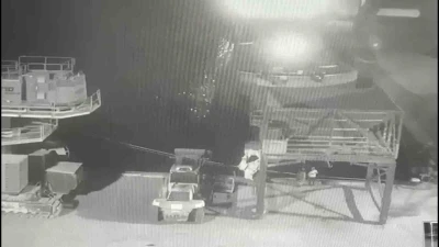 Tutuklanan kaptanın limanda gemisini incelerken g&ouml;r&uuml;nt&uuml;leri ortaya &ccedil;ıktı