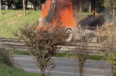 Tuzla&rsquo;da seyir halindeki tır alev alev yandı