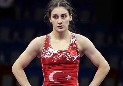 U23 Avrupa G&uuml;reş Şampiyonası&rsquo;nda Şevval &Ccedil;ayır&rsquo;dan bronz madalya
