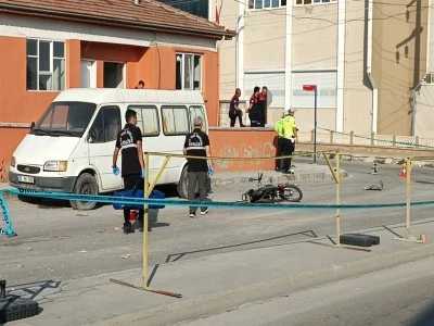 &Uuml;&ccedil; ay &ouml;nce evlendiği eşini kazada kaybetti