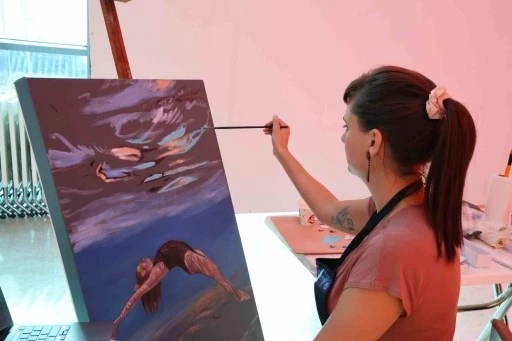 &Uuml;&ccedil; farklı &uuml;lkeden 19 sanat&ccedil;ı Eskişehir&rsquo;de d&uuml;zenlenen &ccedil;alıştayda bir araya geldi
