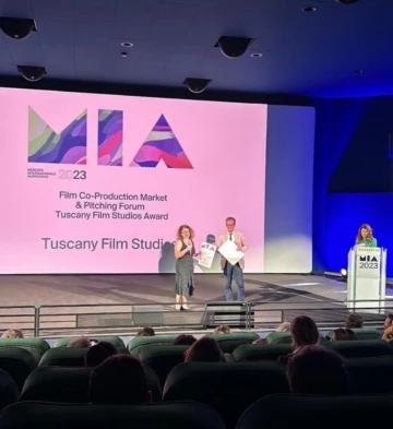 &Uuml;&ccedil; Kızın Hikayesi&rsquo;ne İtalya&rsquo;dan en iyi film projesi &ouml;d&uuml;l&uuml;
