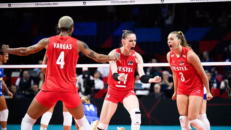 &Uuml;&ccedil;&uuml;nc&uuml; kez finaldeyiz