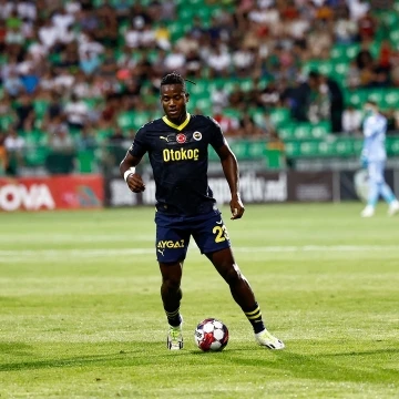 İlk yarı gols&uuml;z beraberlikle tamamlandı:  Zimbru: 0 - Fenerbah&ccedil;e: 0 