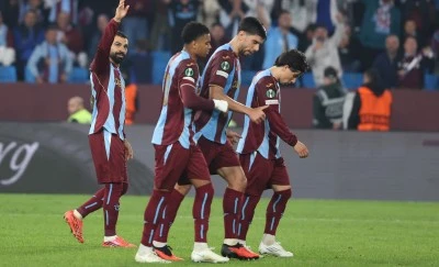 UEFA Konferans Ligi: Trabzonspor: 1 - Hearts: 0 (İlk yarı)