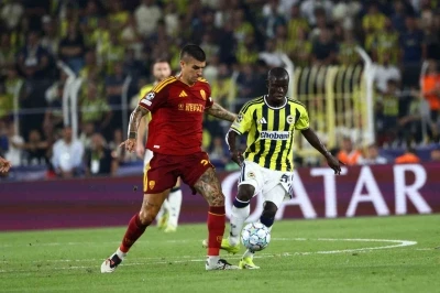 UEFA Şampiyonlar Ligi: Fenerbah&ccedil;e: 0 - Roma: 1 (İlk yarı)